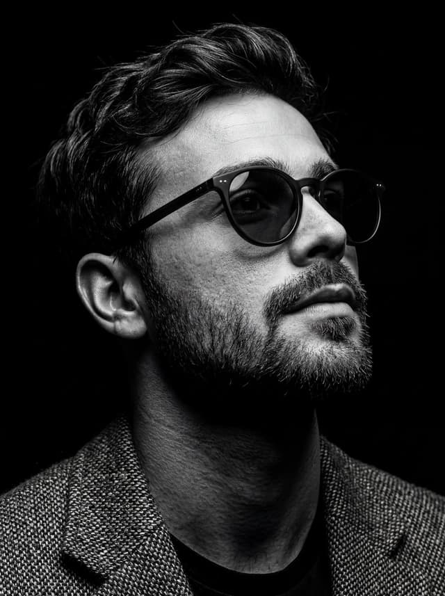 Profile / Avatar - B&W Chiaroscuro Portrait — output