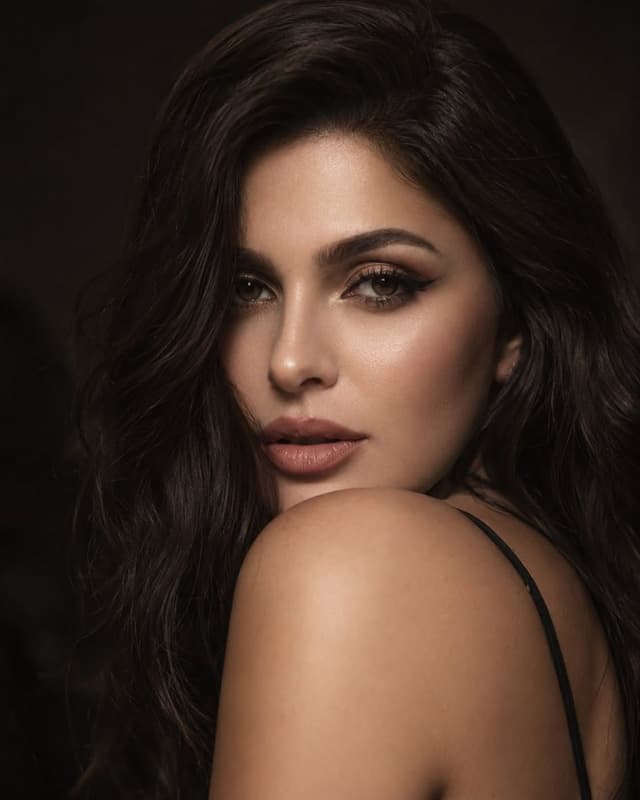 Social Media Post - Luxury Editorial Fashion Beauty Portrait — output