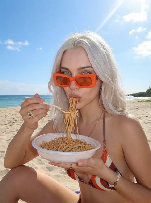 Structured Beach Lifestyle Food Photo Prompt — output
