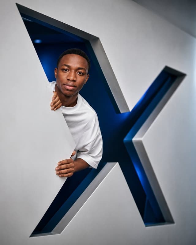 Profile / Avatar - Premium X Branding Portrait — output