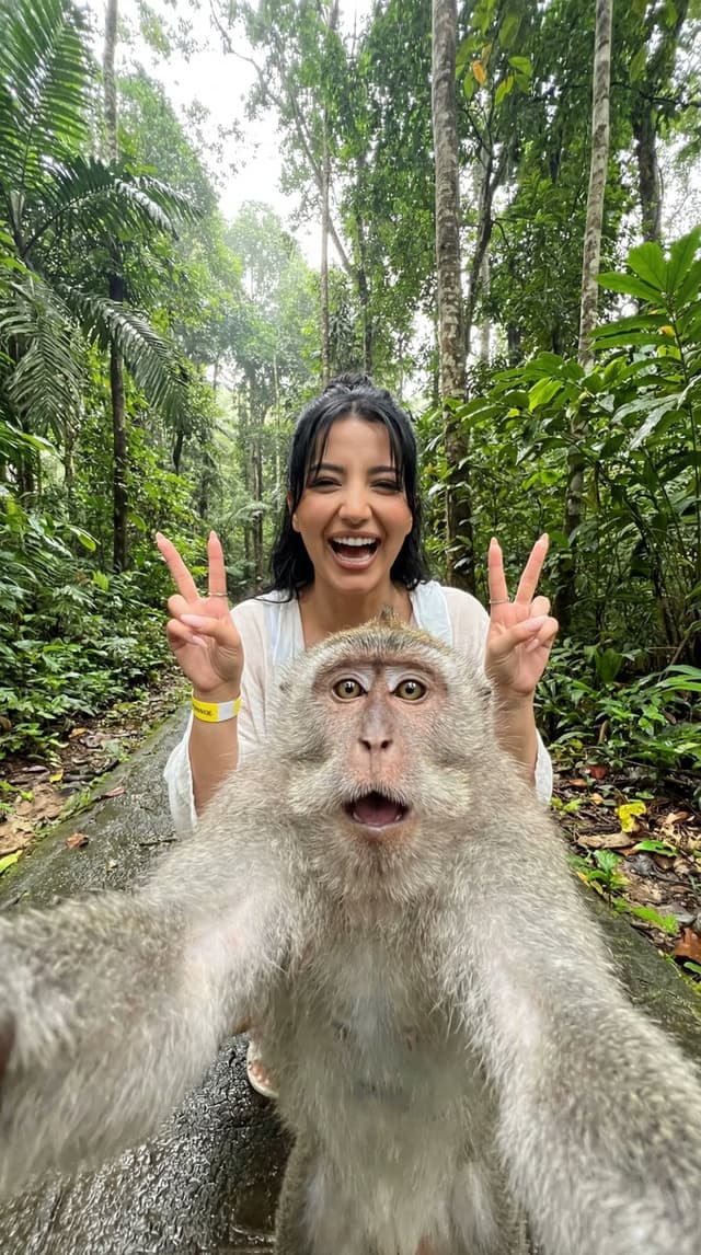 Humorous Monkey Selfie in Tropical Jungle — output