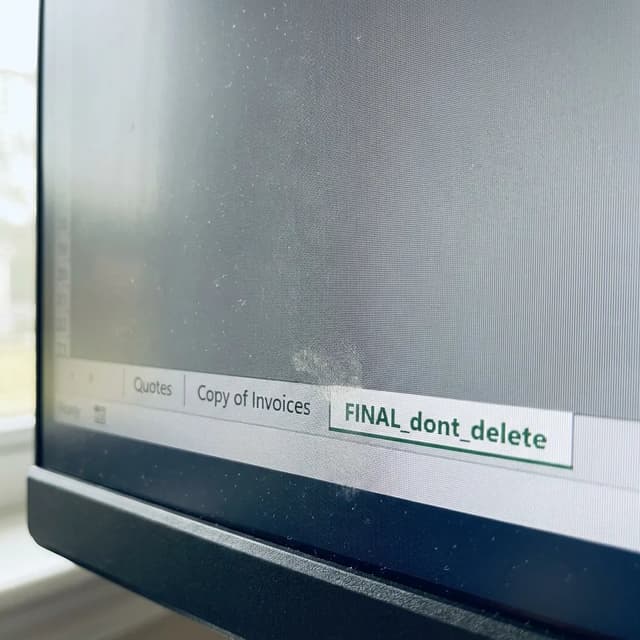 E-commerce Main Image - Macro Monitor Screen Texture — output