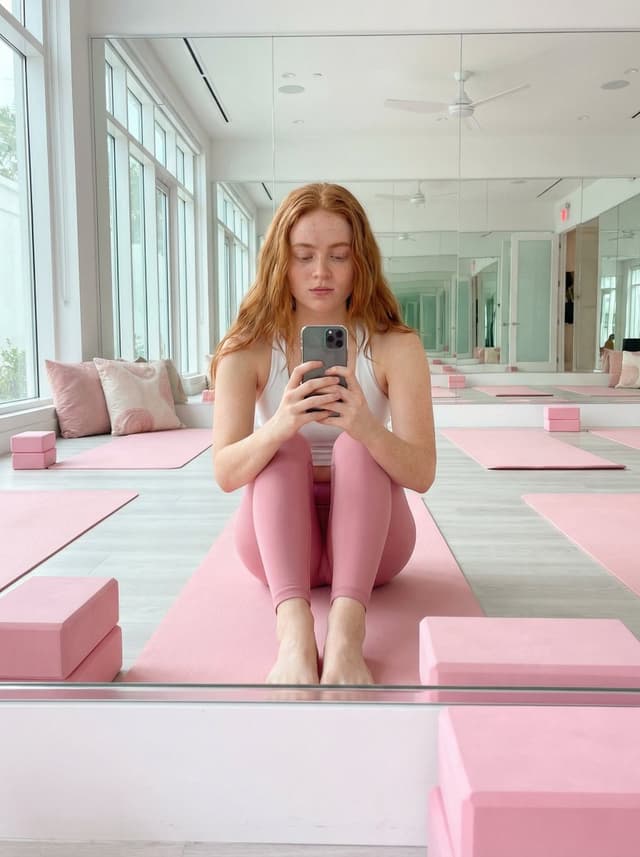 Influencer Fitness Studio Mirror Selfie — output