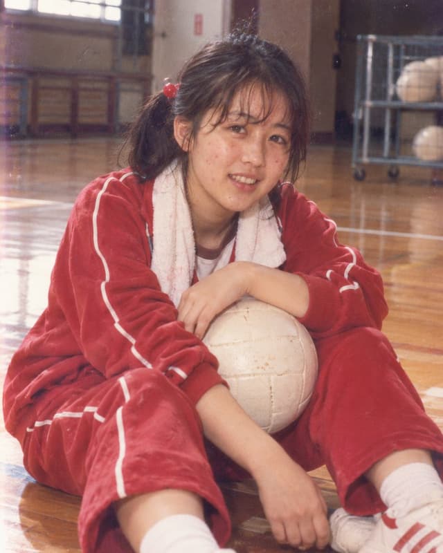 Social Media Post - Showa Retro Gym Girl