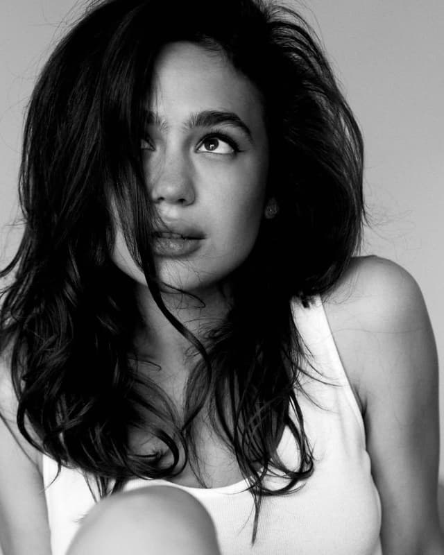 Profile / Avatar - Editorial Black and White Fashion Portrait — output
