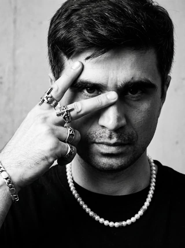 Profile / Avatar - Noir Punk Street Portrait — output
